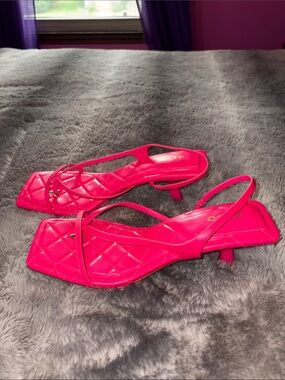 ALDO Quilted Hot Pink Heeled
Sandals 🌷